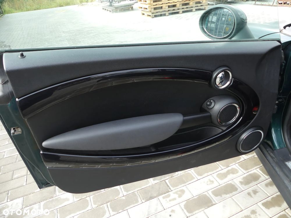 MINI Cooper Standard - 26