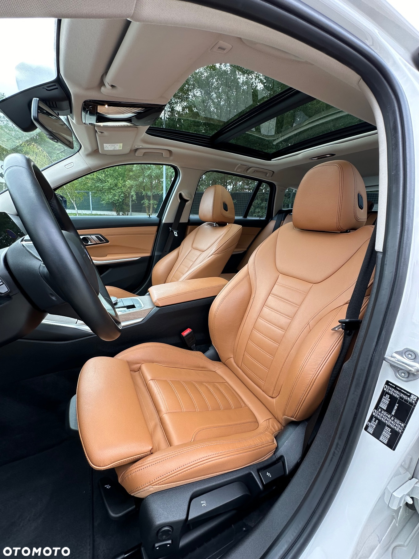 BMW Seria 3 320d Luxury Line - 29