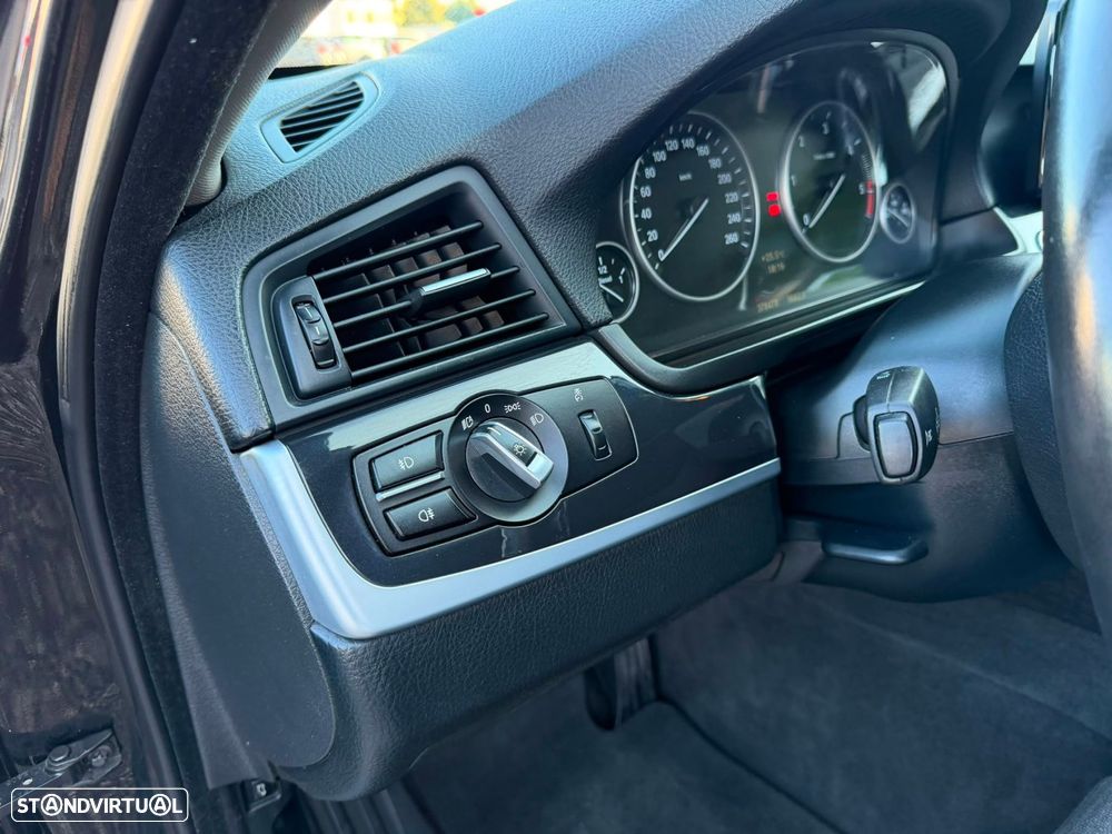 BMW 520 d Auto - 29