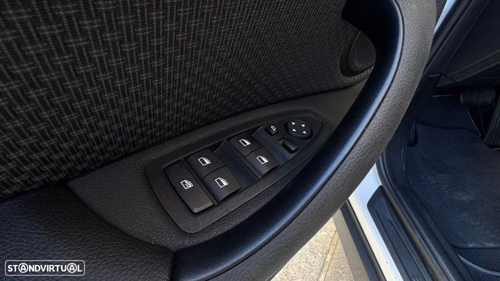 BMW X1 25 e xDrive - 11