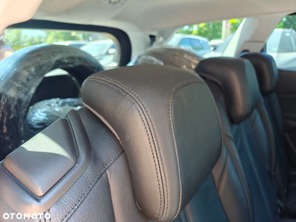 Peugeot 5008 BlueHDi 130 EAT8 Allure - 4