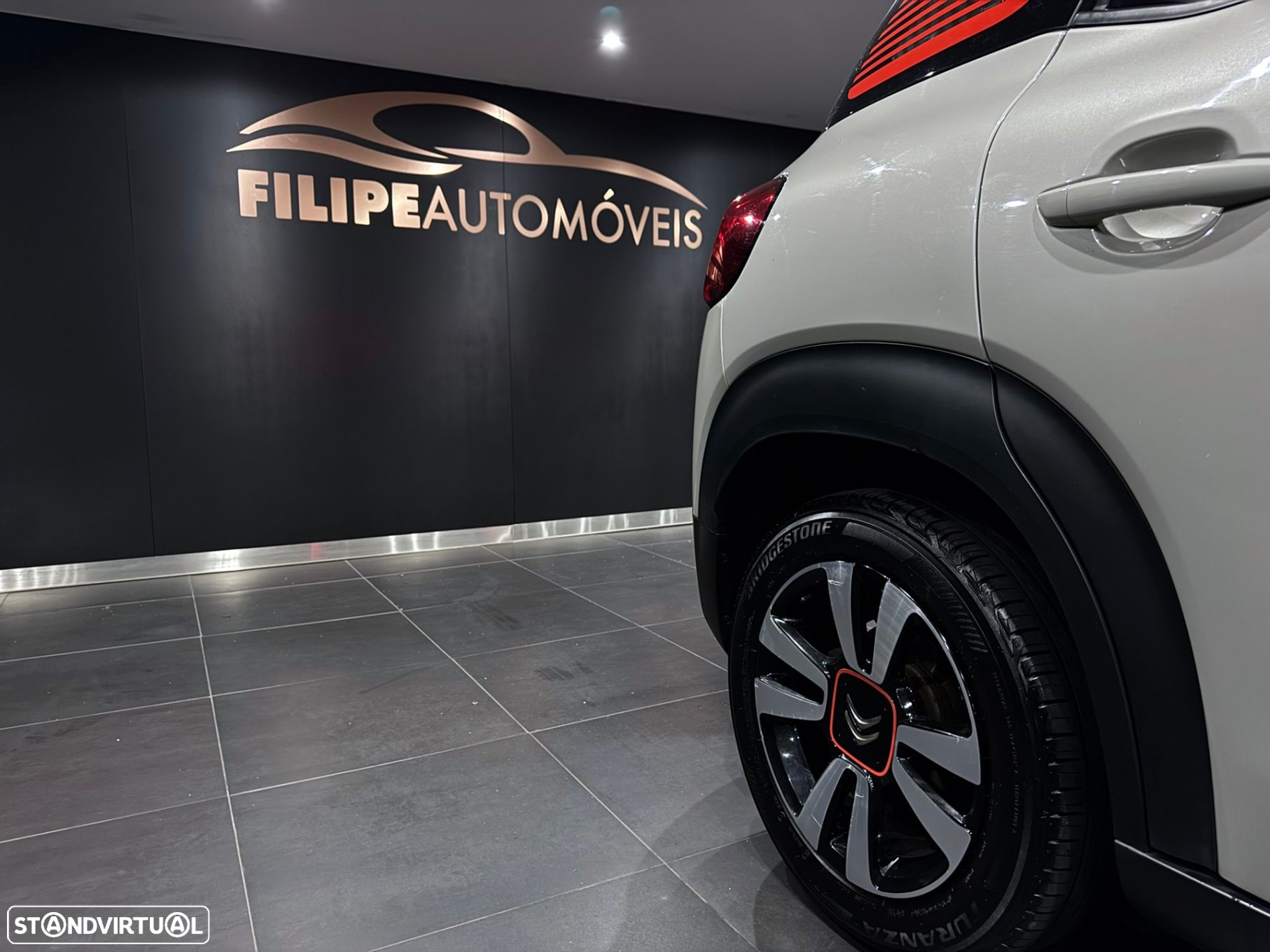 Citroën C3 Aircross 1.2 PureTech Shine - 33
