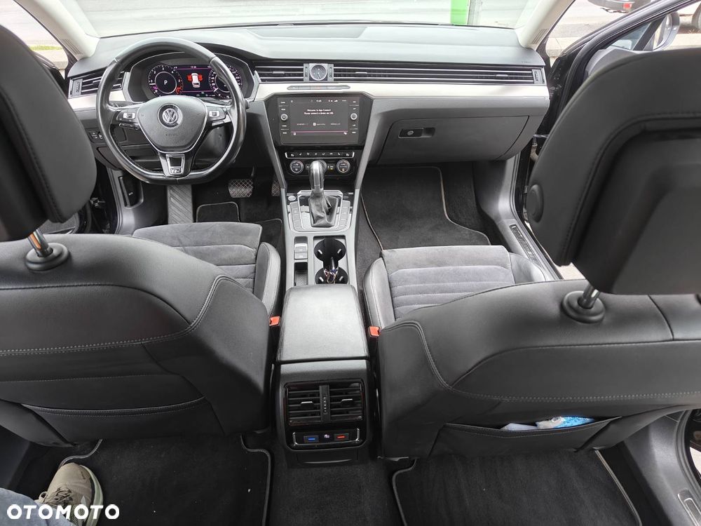 Volkswagen Passat 2.0 TDI SCR Highline DSG - 12