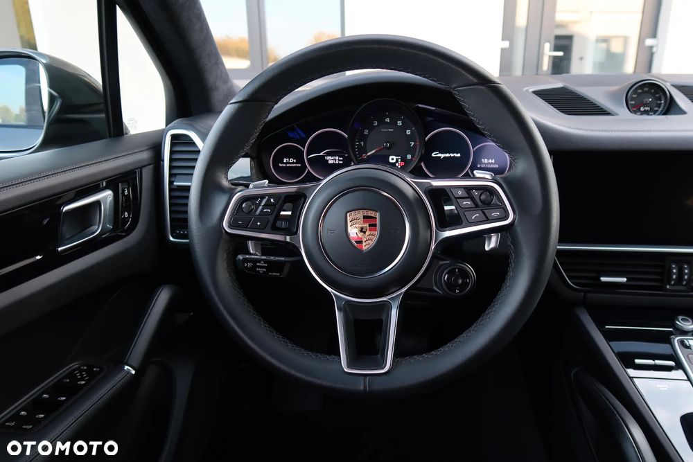 Porsche Cayenne Standard - 20