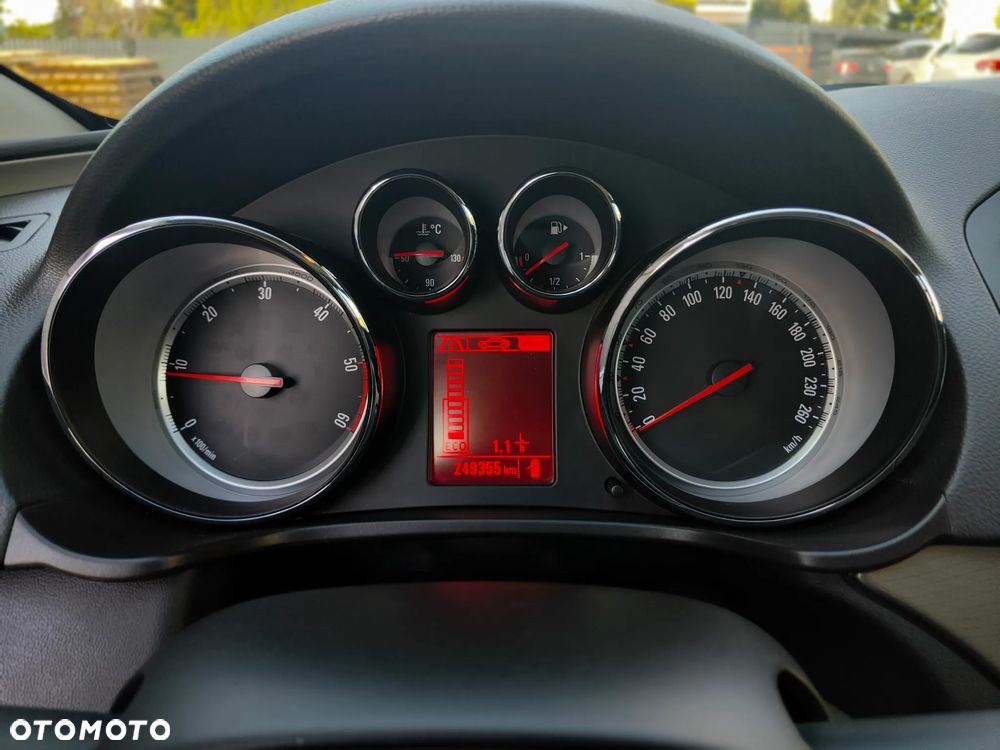 Opel Insignia 2.0 CDTI Sport - 28