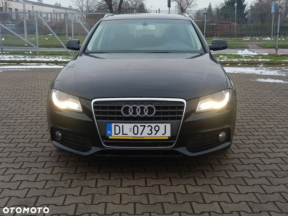 Audi A4 Avant 2.0 TDI DPF Ambiente - 10