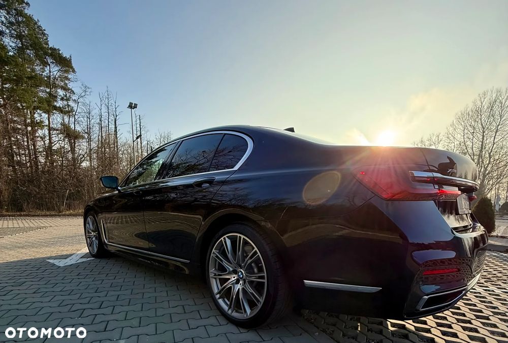 BMW Seria 7 750d xDrive - 2
