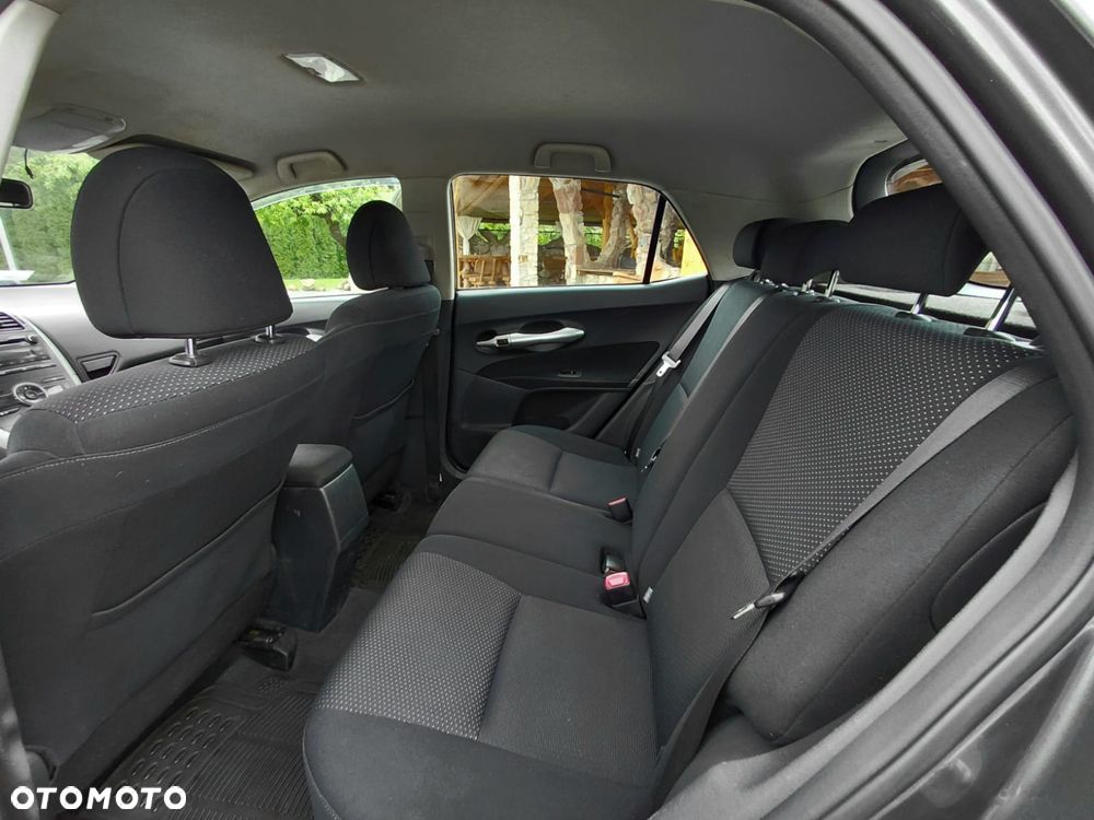 Toyota Auris 2.0 D-4D - 9
