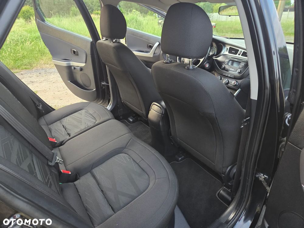 Kia Ceed 1.4 CVVT Attract - 16