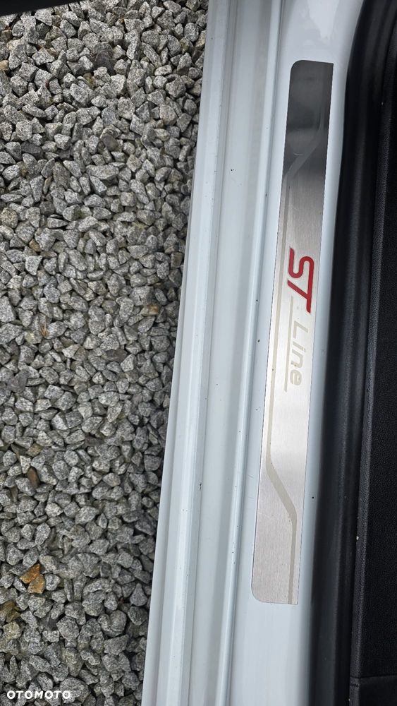 Ford Focus 2.0 TDCi ST-Line ASS - 11