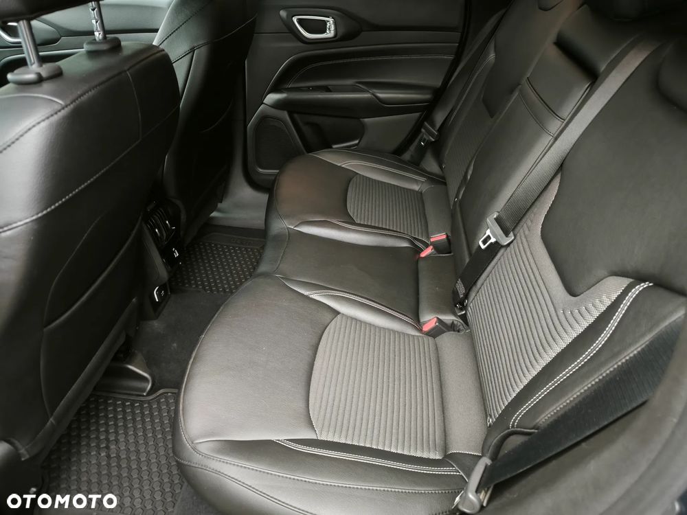 Jeep Compass 1.5 T4 mHEV Limited FWD S&S DCT - 8