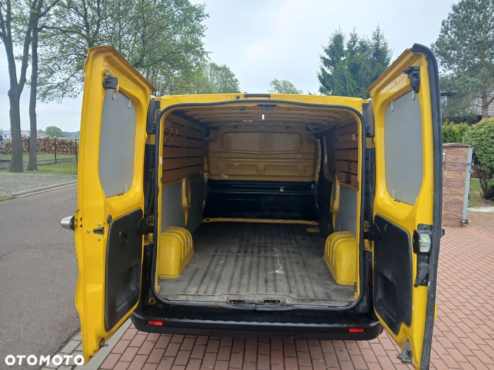 Renault TRAFIC - 8