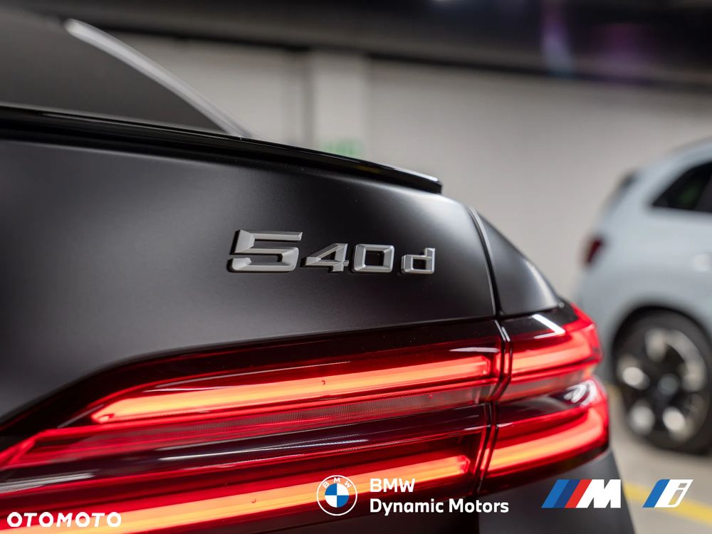 BMW Seria 5 540d xDrive - 13
