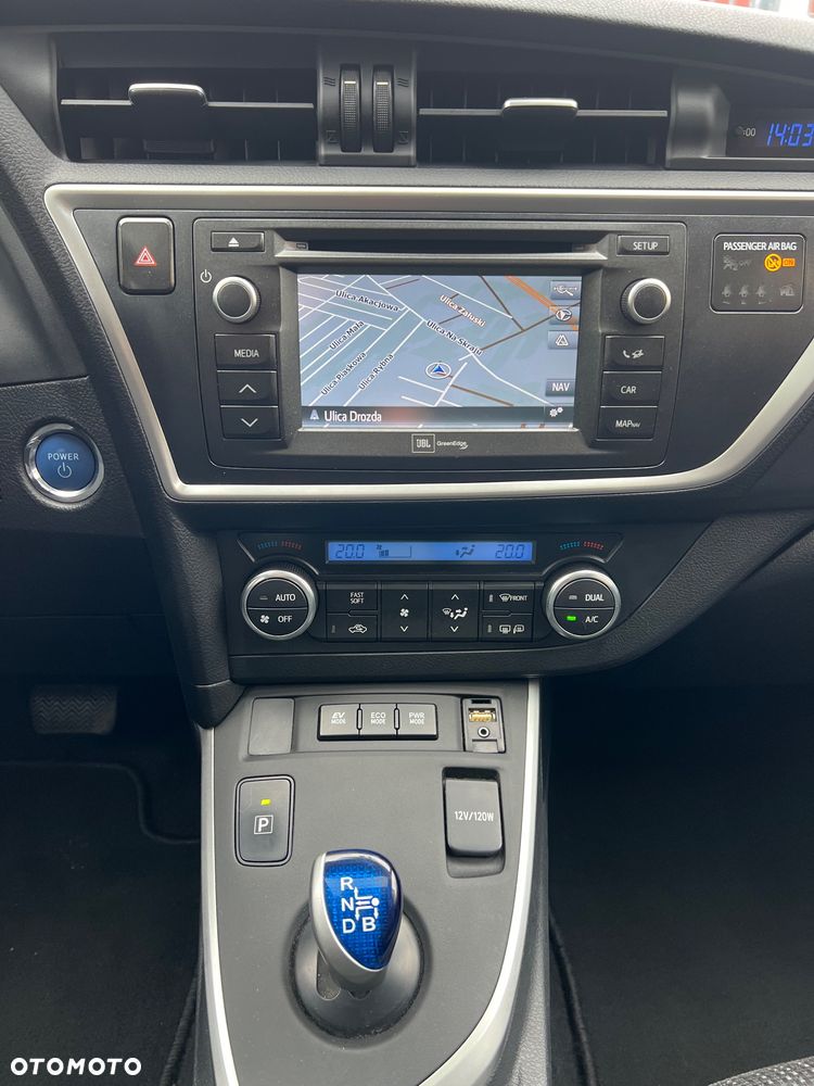 Toyota Auris 1.8 HSD Luna - 27
