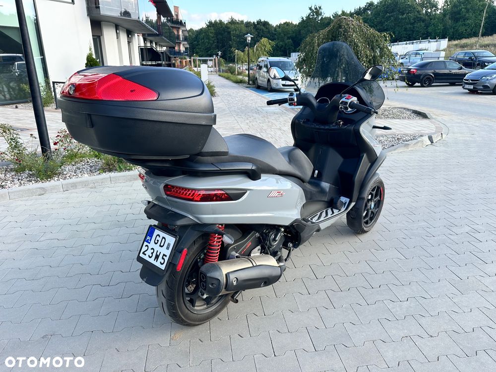 Piaggio MP-3 - 4