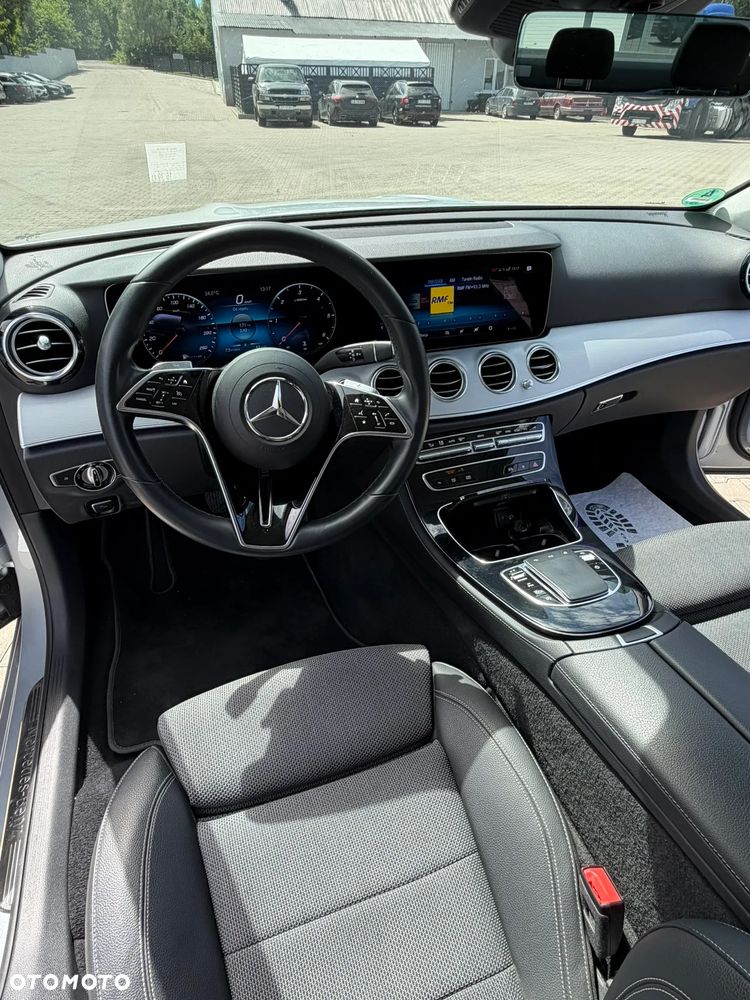 Mercedes-Benz Klasa E 200 d - 18