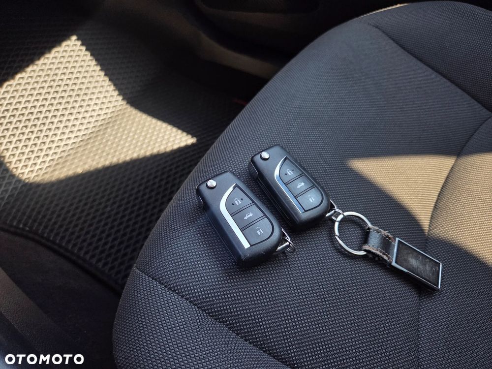 Toyota Corolla 1.6 Comfort - 12