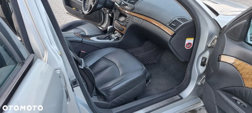 Mercedes-Benz Klasa E - 16