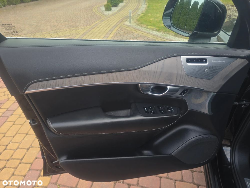 Volvo XC 90 T8 AWD Plug-In Hybrid Inscription 7os - 17