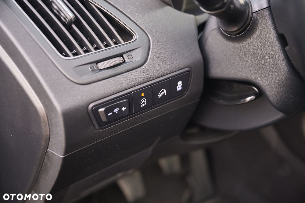 Hyundai ix35 1.7 CRDi 2WD blue Style - 23