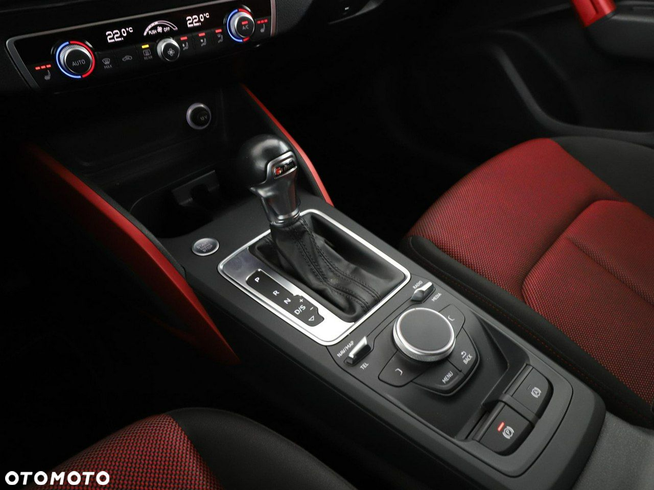 Audi Q2 35 TDI quattro S tronic sport - 26