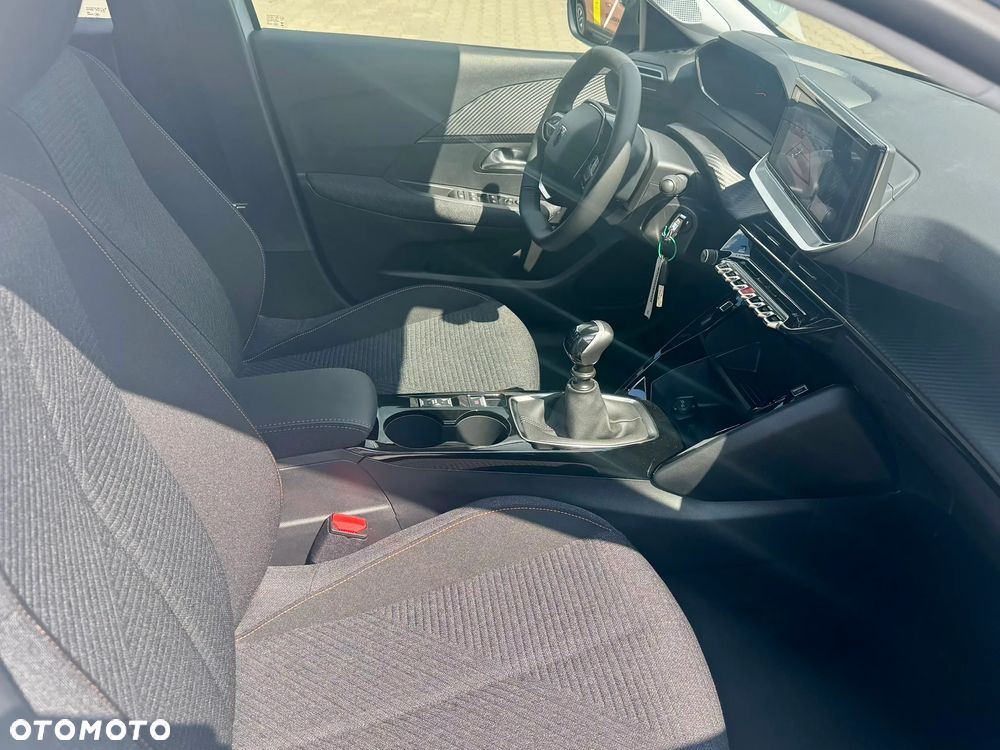 Peugeot 208 1.2 PureTech Business S&S - 12