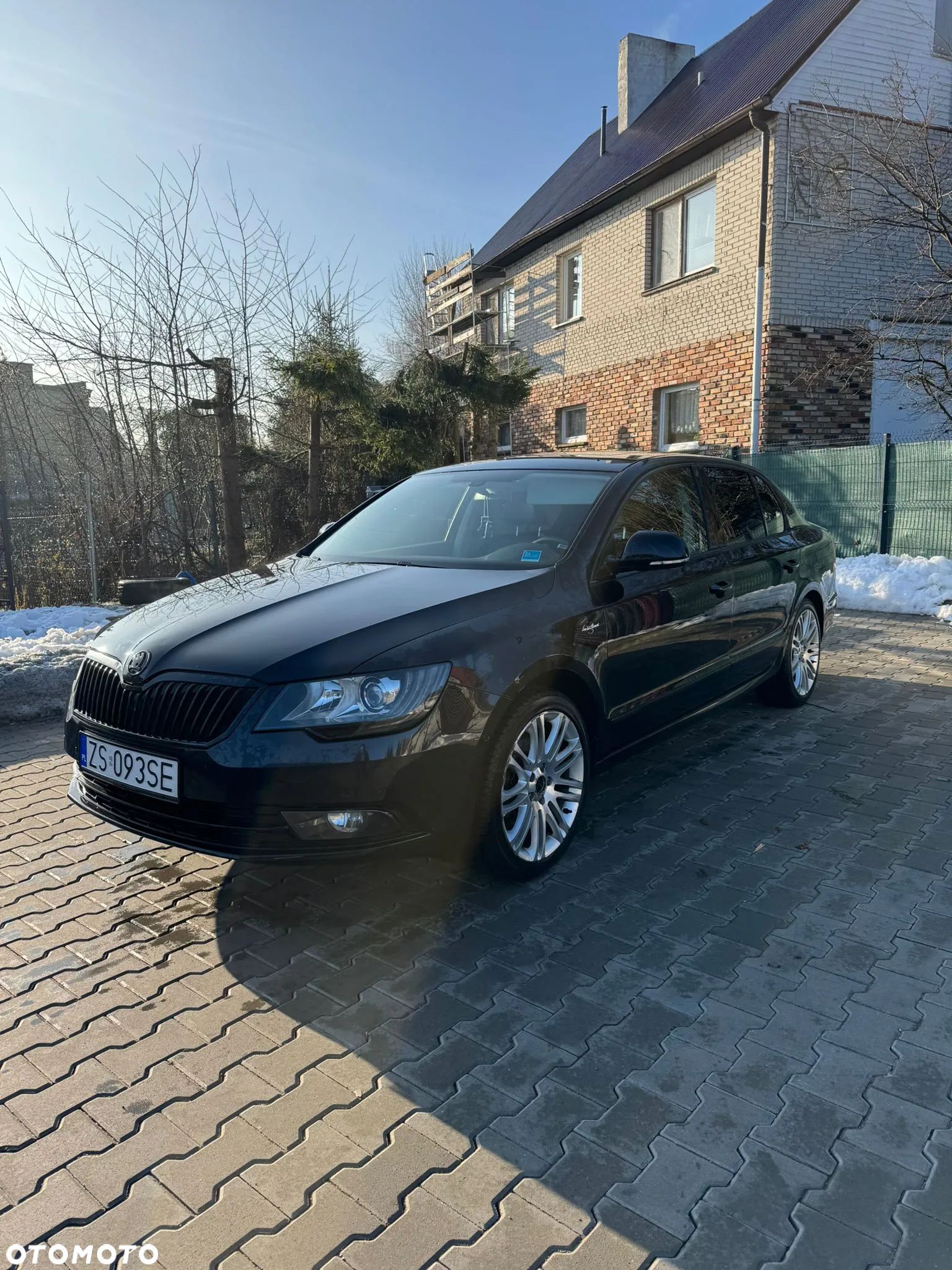 Skoda Superb 2.0 TDI L&K DSG - 1