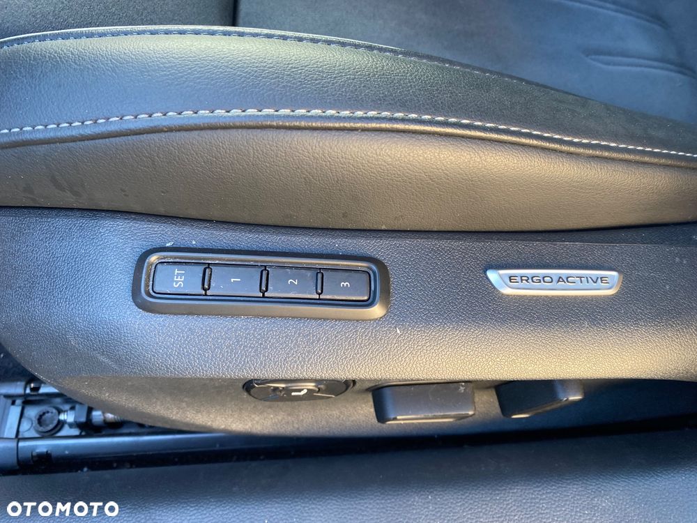 Volkswagen Passat 2.0 TDI SCR Style DSG - 11