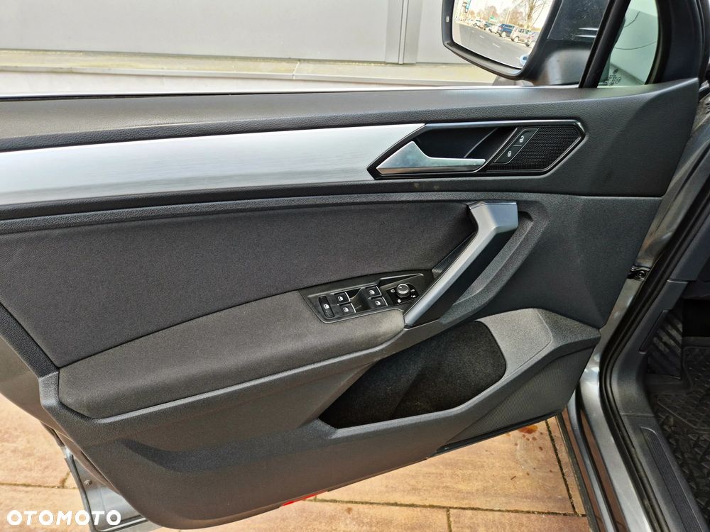 Volkswagen Tiguan 1.4 TSI BMT Comfortline - 27
