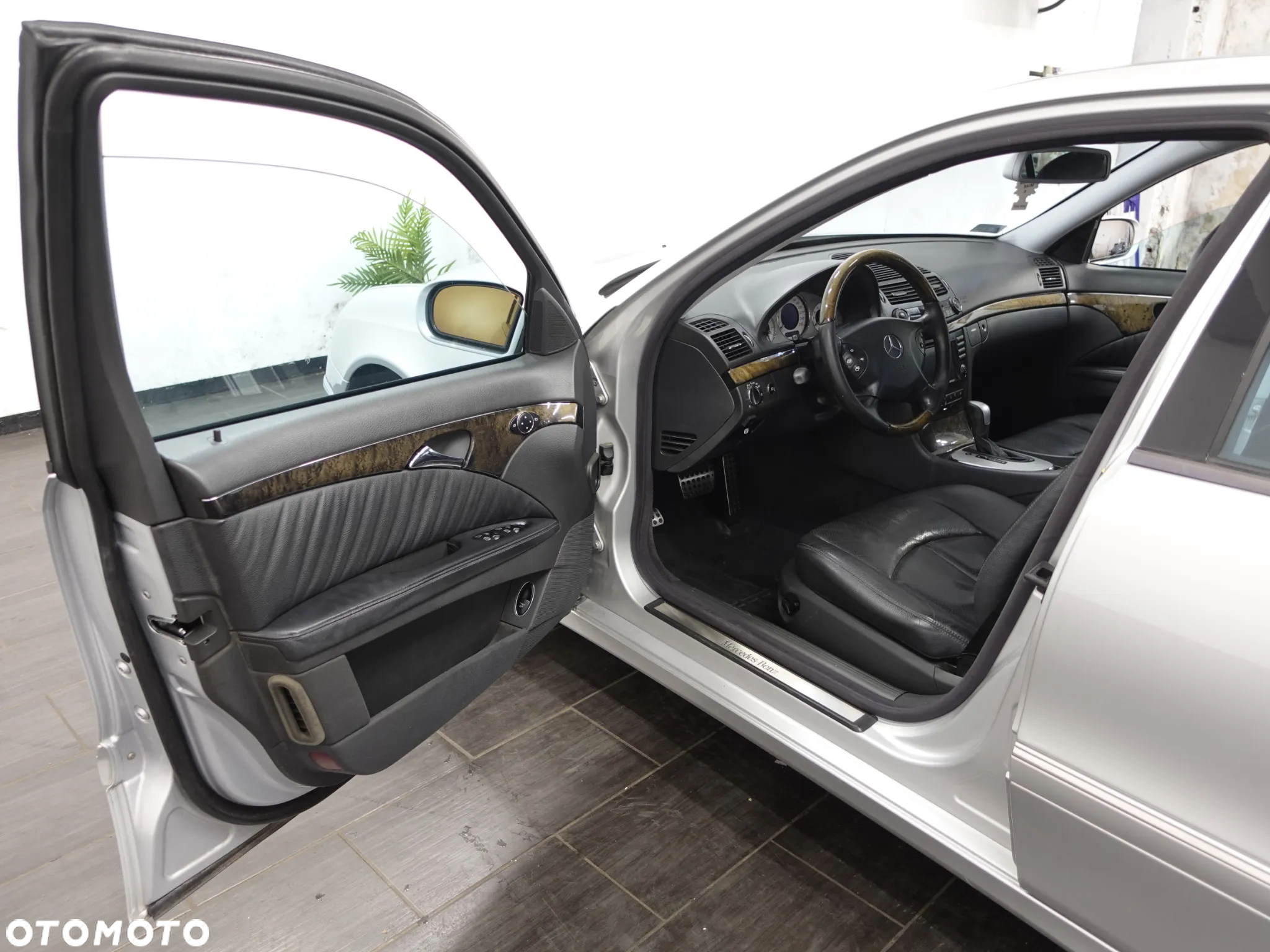 Mercedes-Benz Klasa E 320 Avantgarde - 18