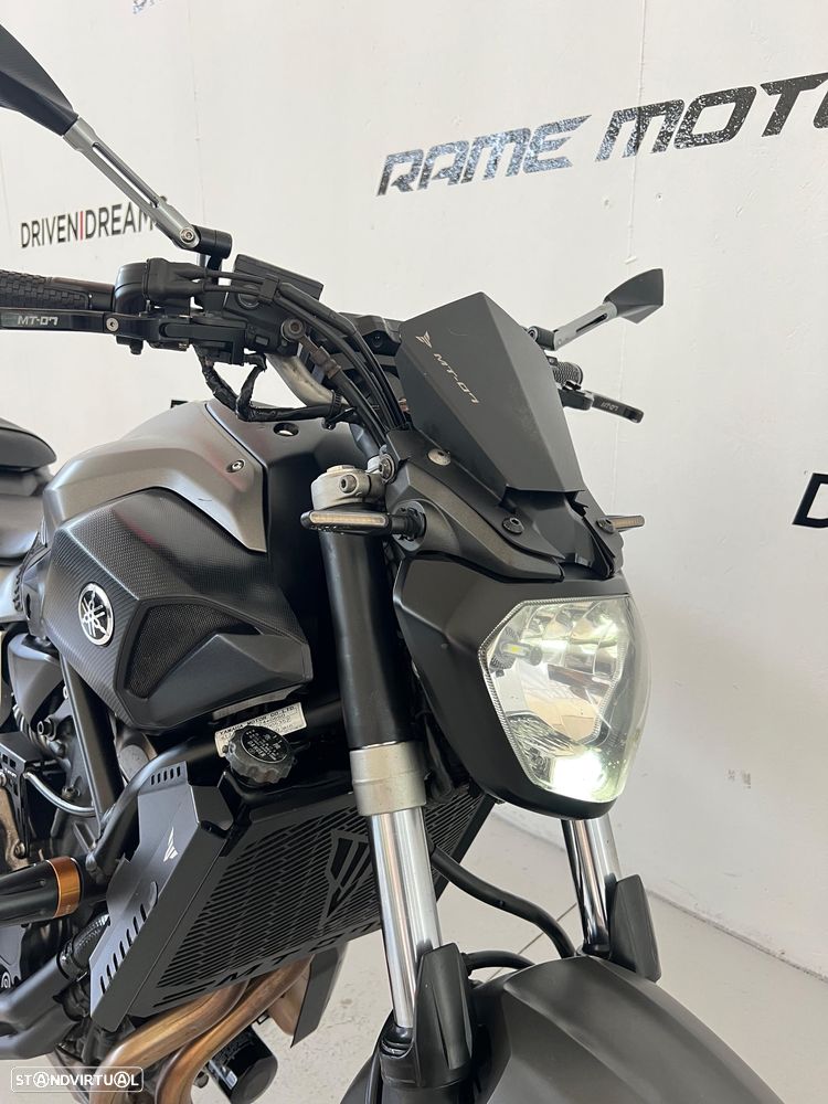 Yamaha MT-07 - 16