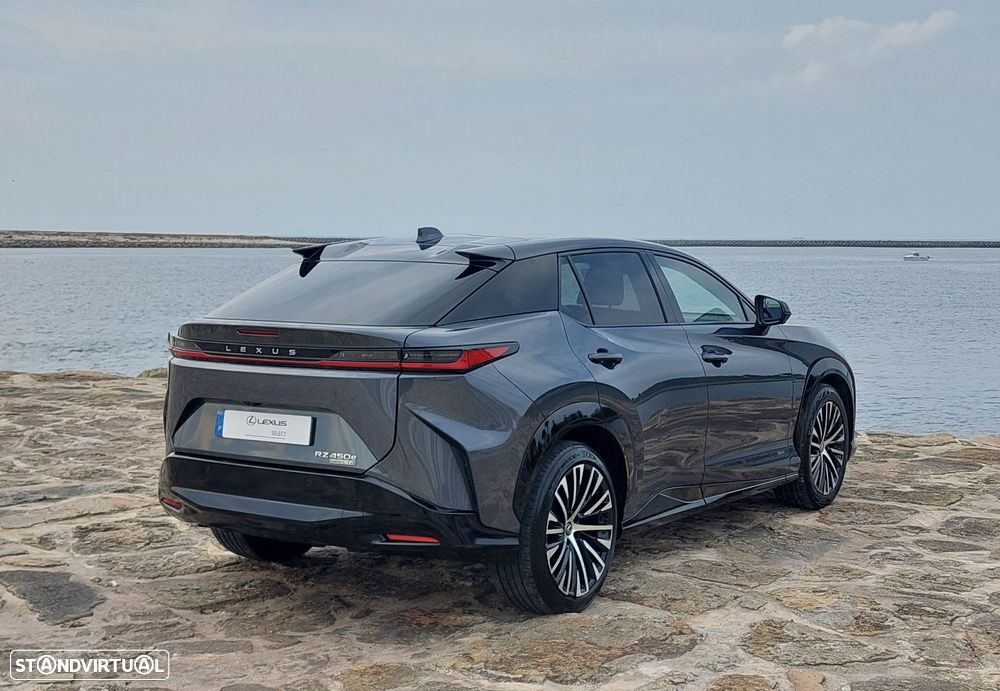 Lexus RZ 450e Luxury - 5