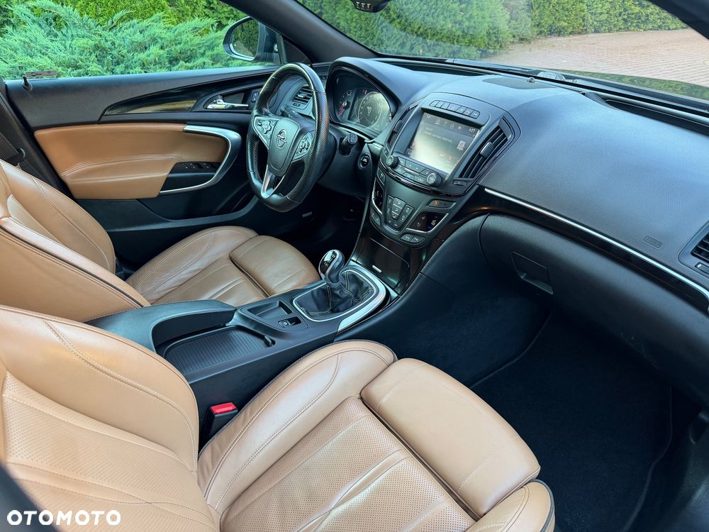 Opel Insignia 2.0 - 19