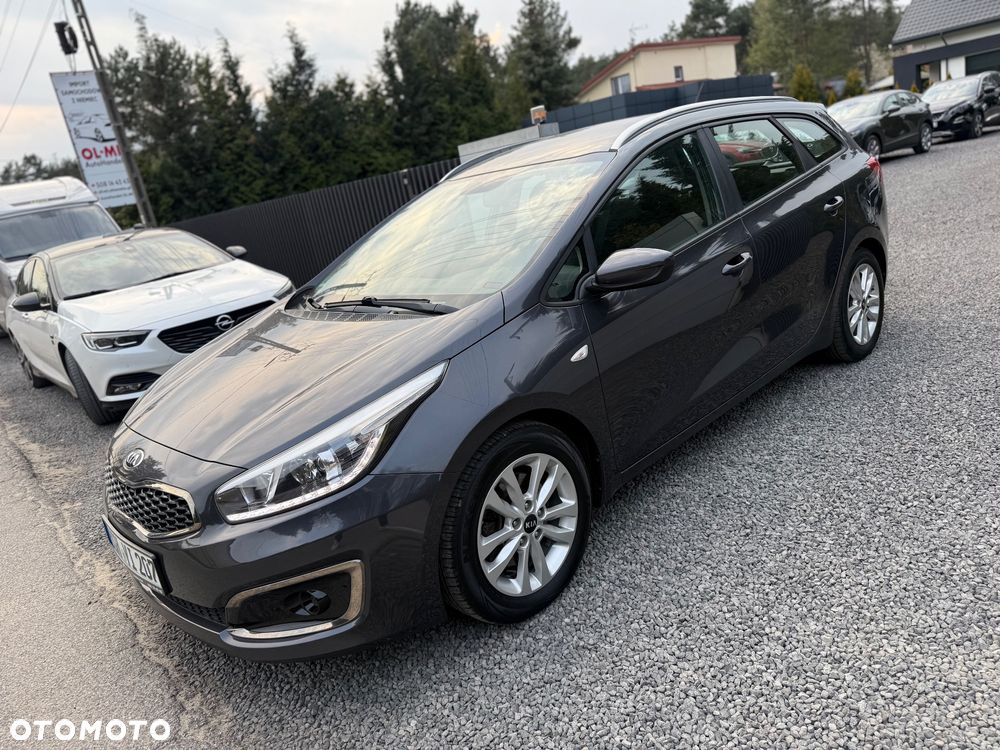 Kia Ceed 1.4 CVVT Dream-Team Edition - 2