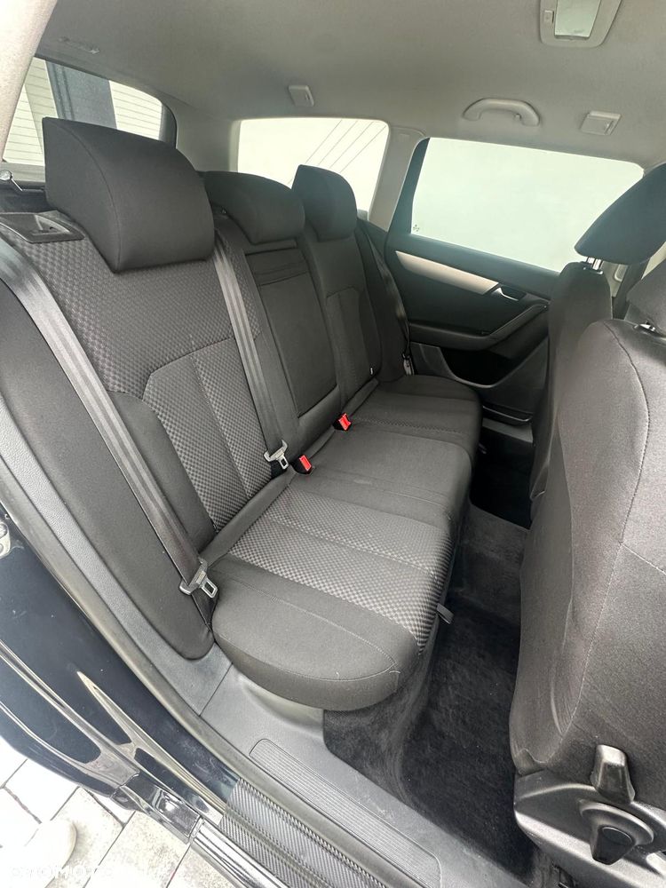 Volkswagen Passat Variant 2.0 TDI BlueMotion Technology Comfortline - 28