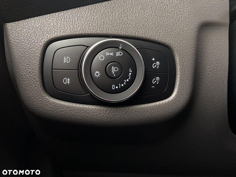 Ford Transit Connect - 25