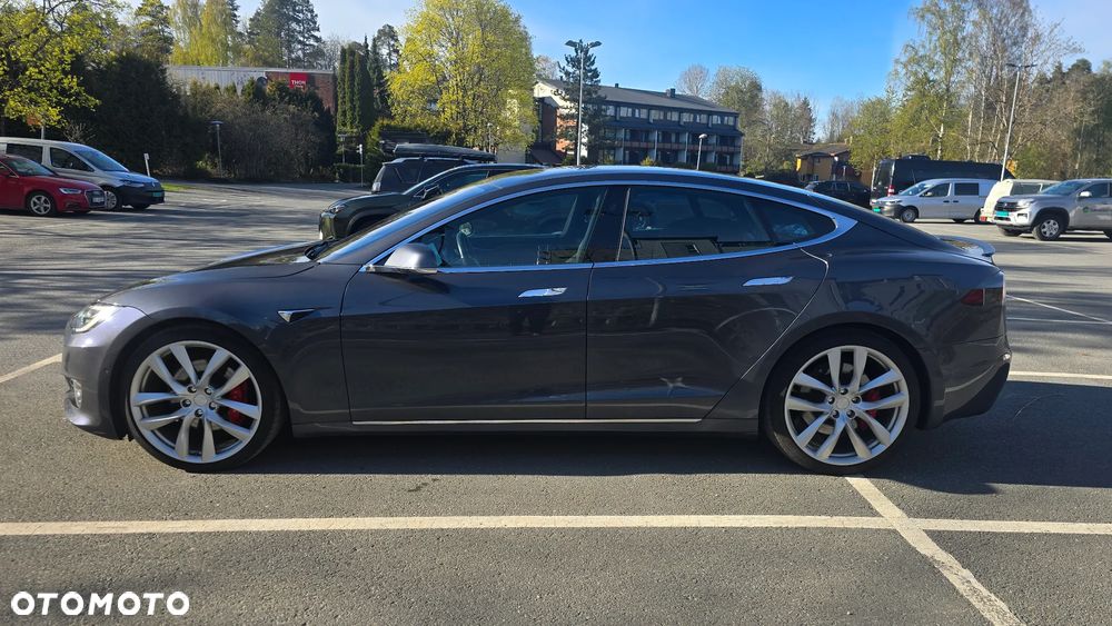 Tesla Model S Performance - 6
