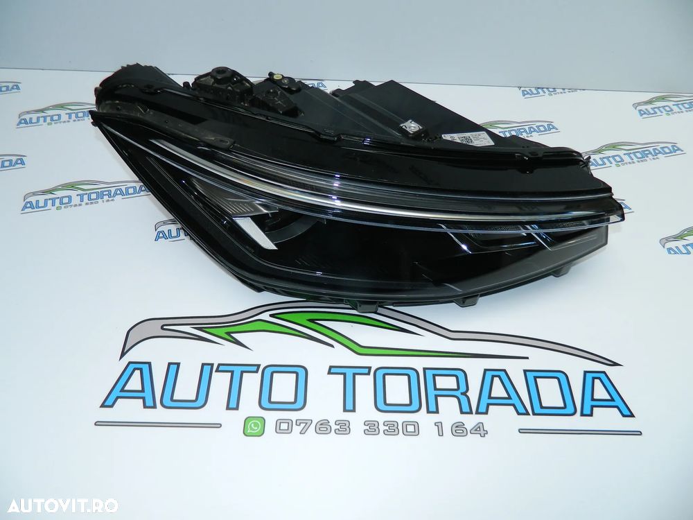 Far Led VW Passat an 2025 2026 cod 3J1941006 - 2