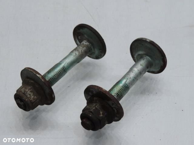 ŚRUBA MIMOŚRODOWA TYŁ VW GOLF V - 1