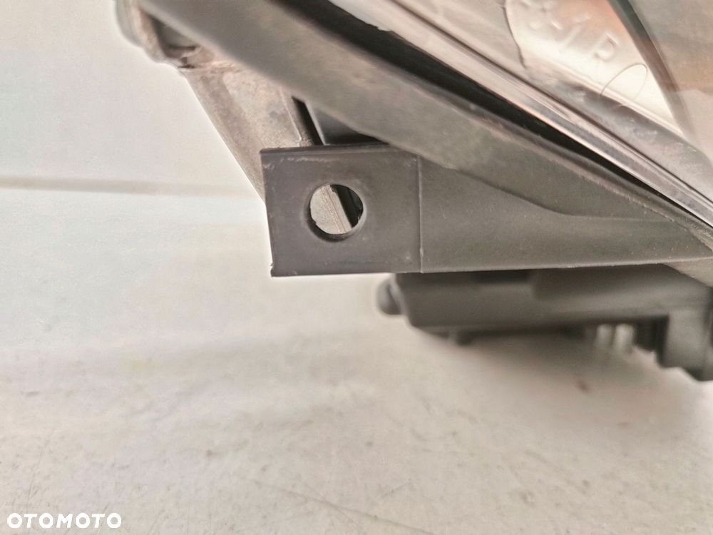 lampa przód prawa bmw iii 3 e92 e93 xenon lift 7239928-07 - 9
