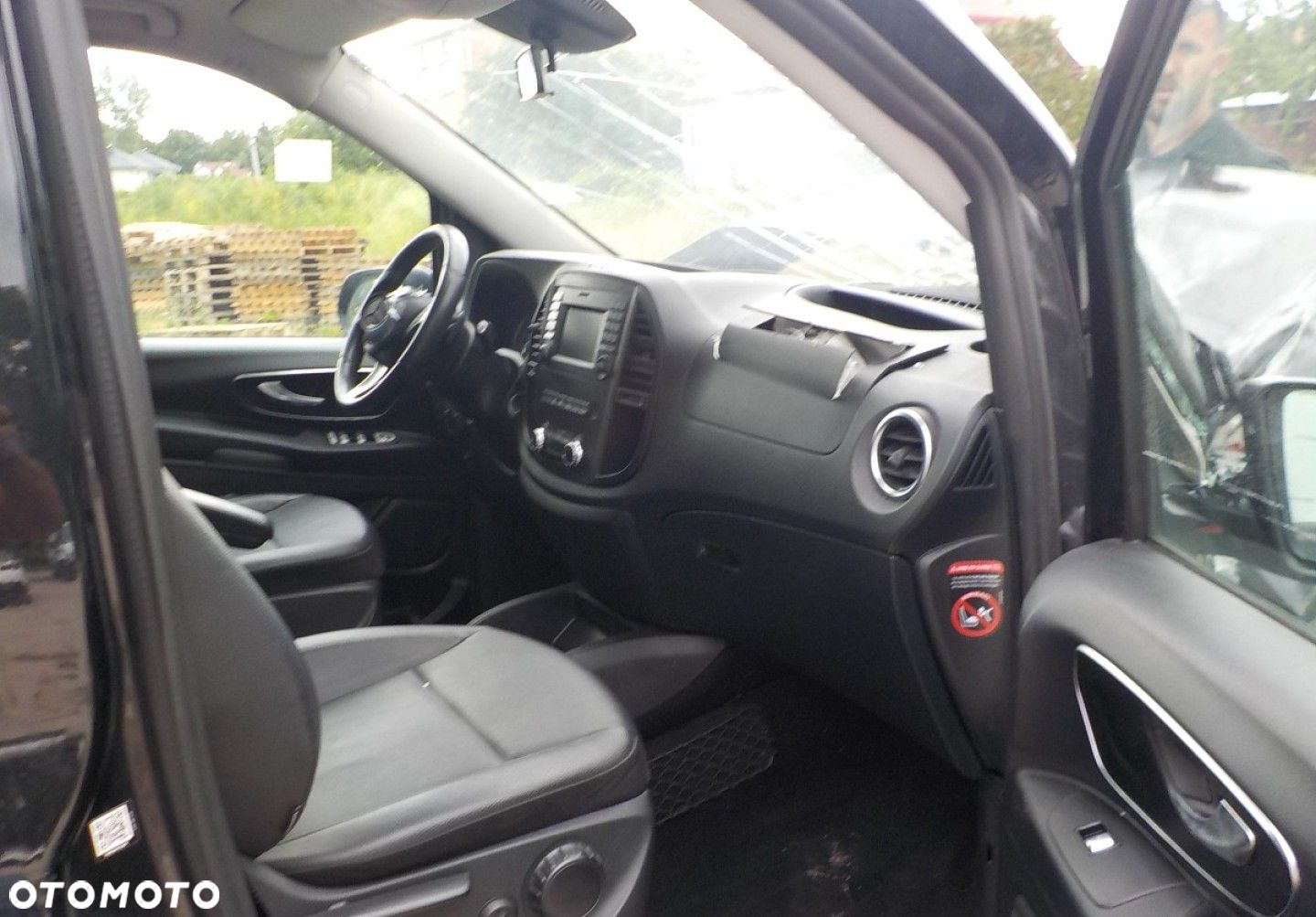 Mercedes-Benz Vito - 24