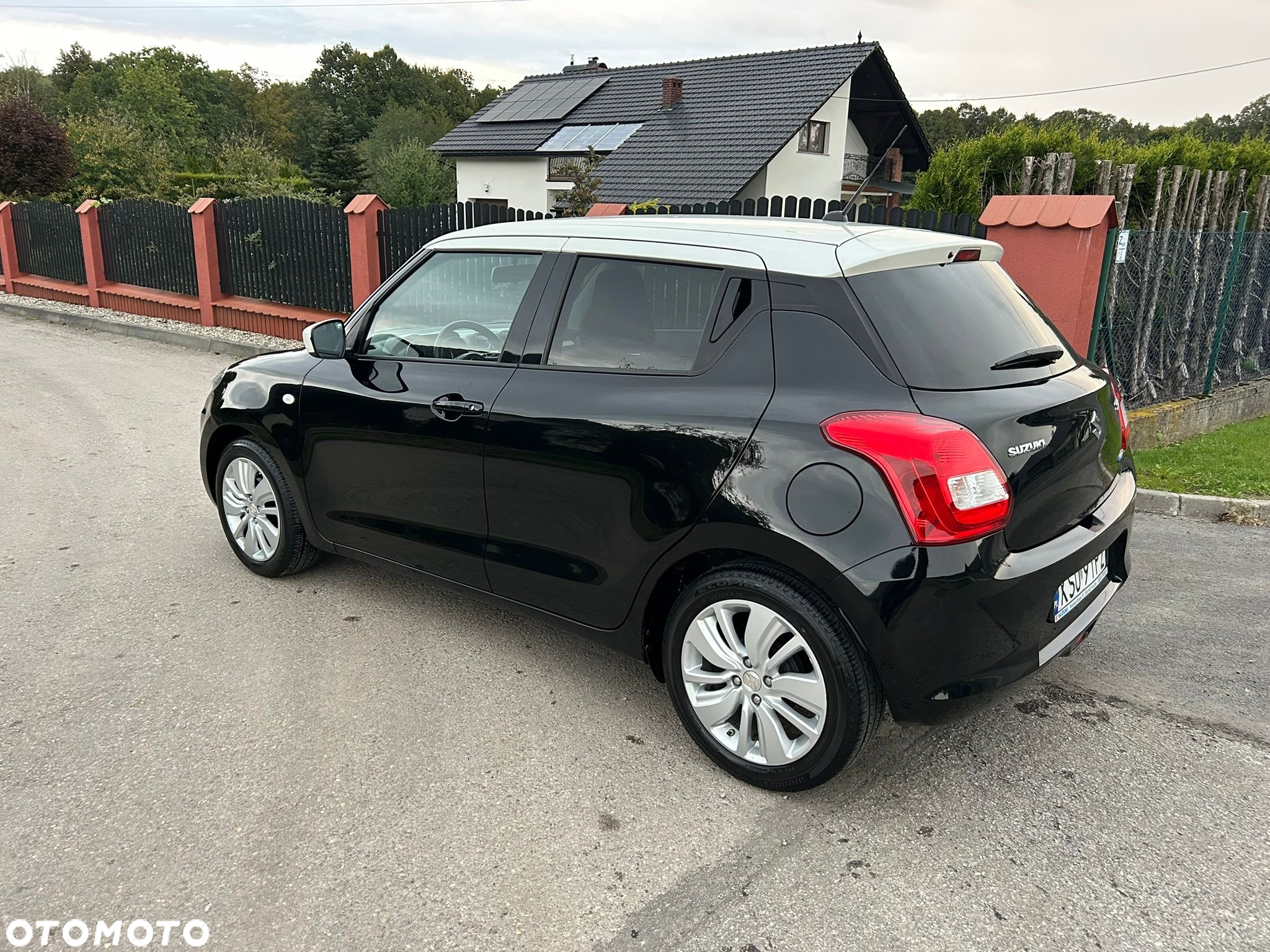 Suzuki Swift 1.2 Premium - 2