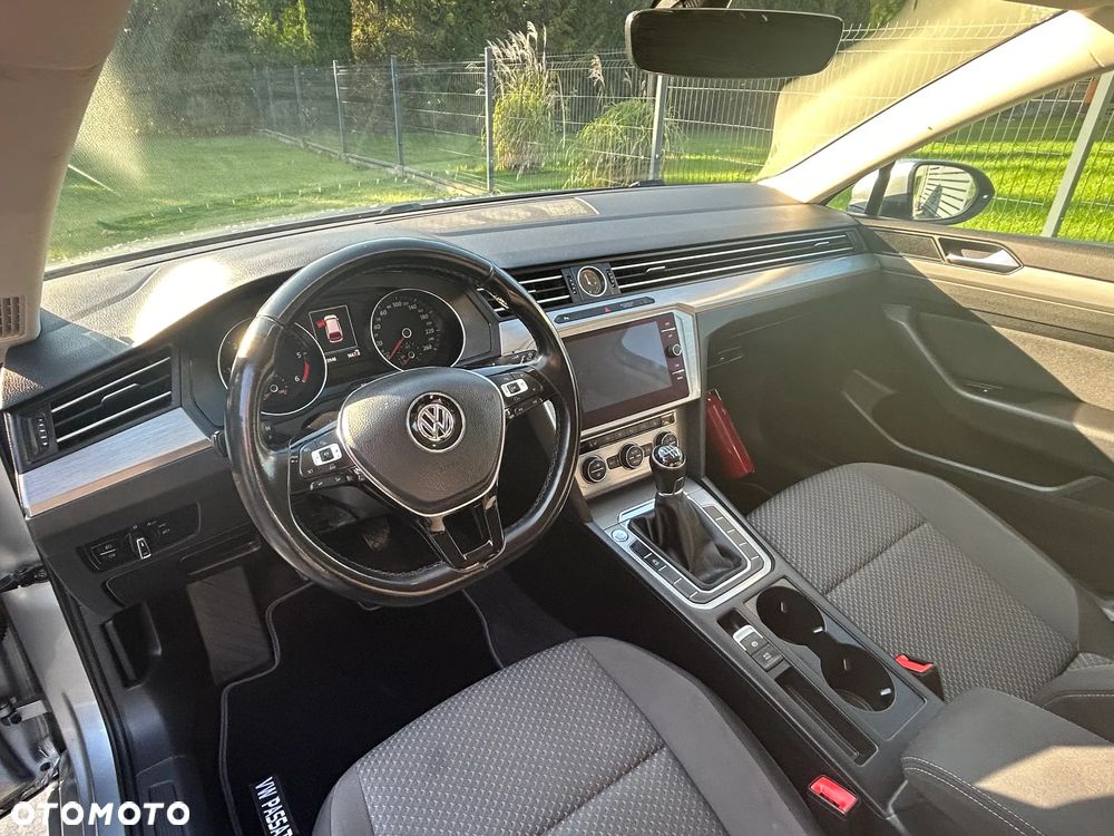 Volkswagen Passat 1.6 TDI BMT Comfortline - 6