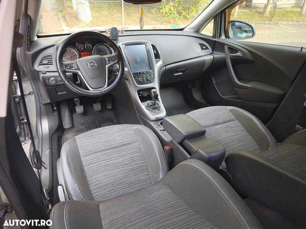 Opel Astra 1.4 ECOTEC Turbo Enjoy - 10