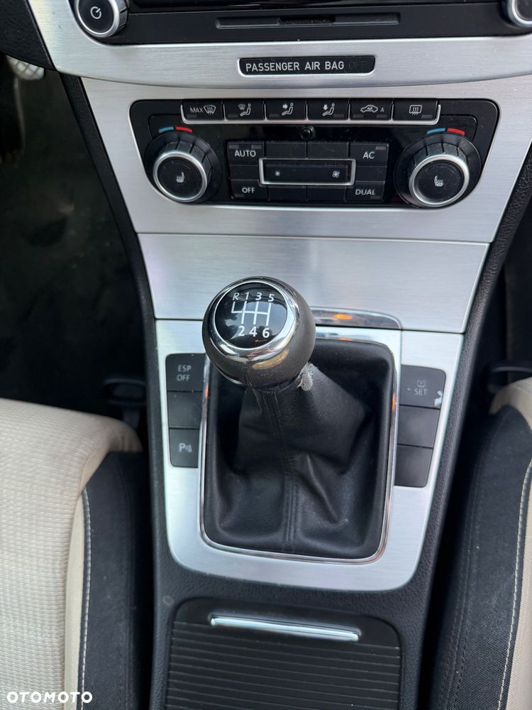 Volkswagen Passat CC 1.8 TSI - 28