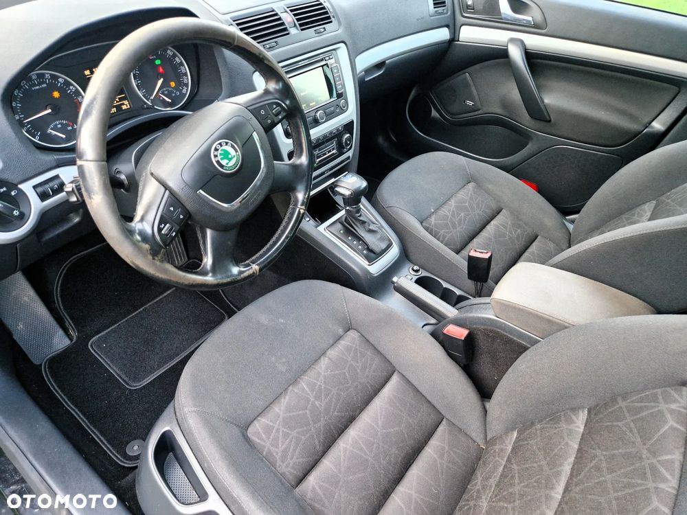 Skoda Octavia 2.0 TDI DPF Elegance DSG - 6