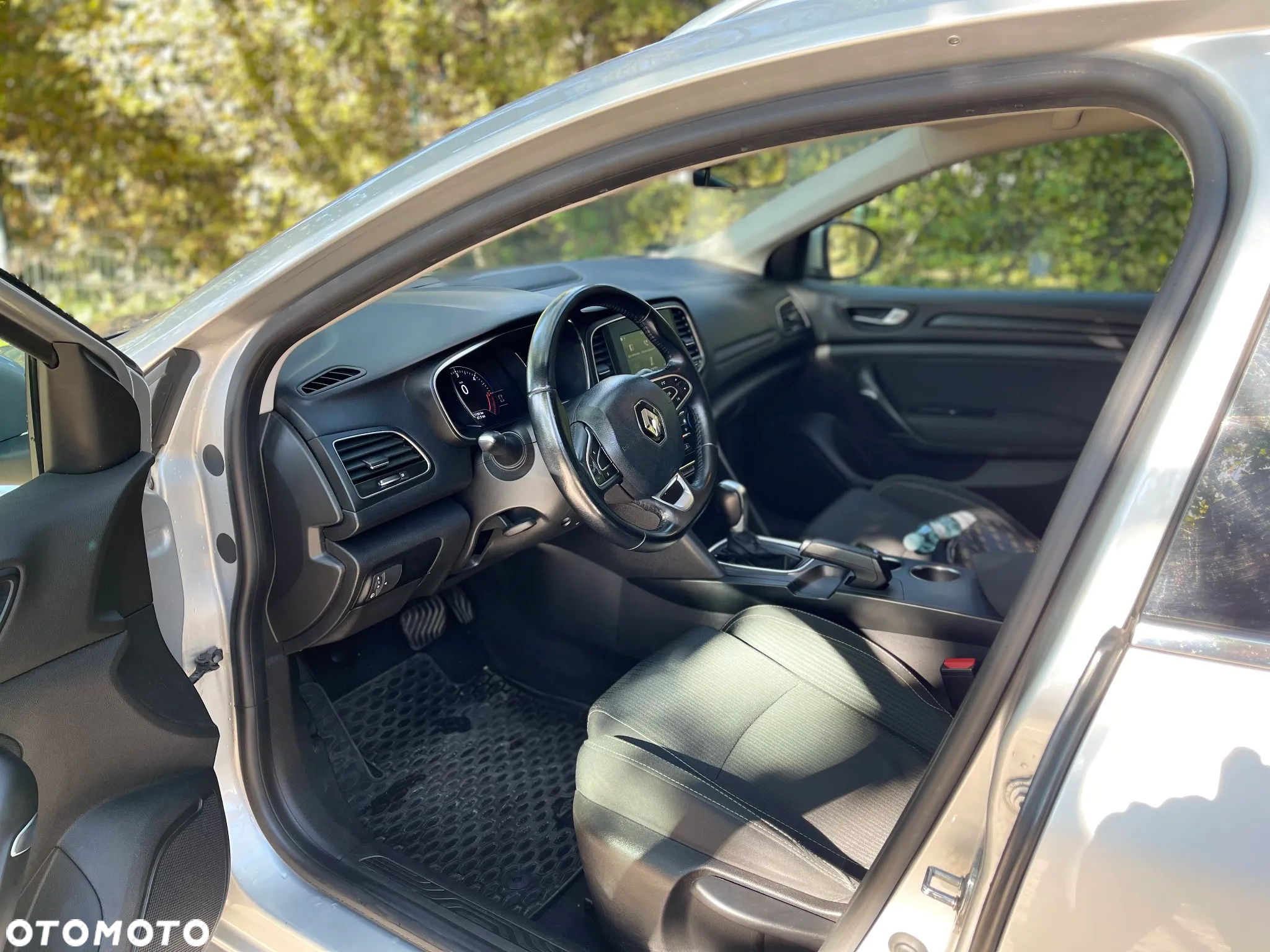 Renault Megane 1.5 dCi Intens EDC - 9