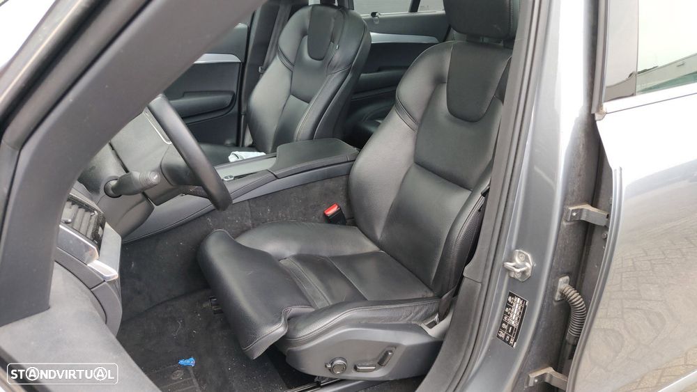 Volvo XC 90 T8 AWD Twin Engine Geartronic Momentum - 5