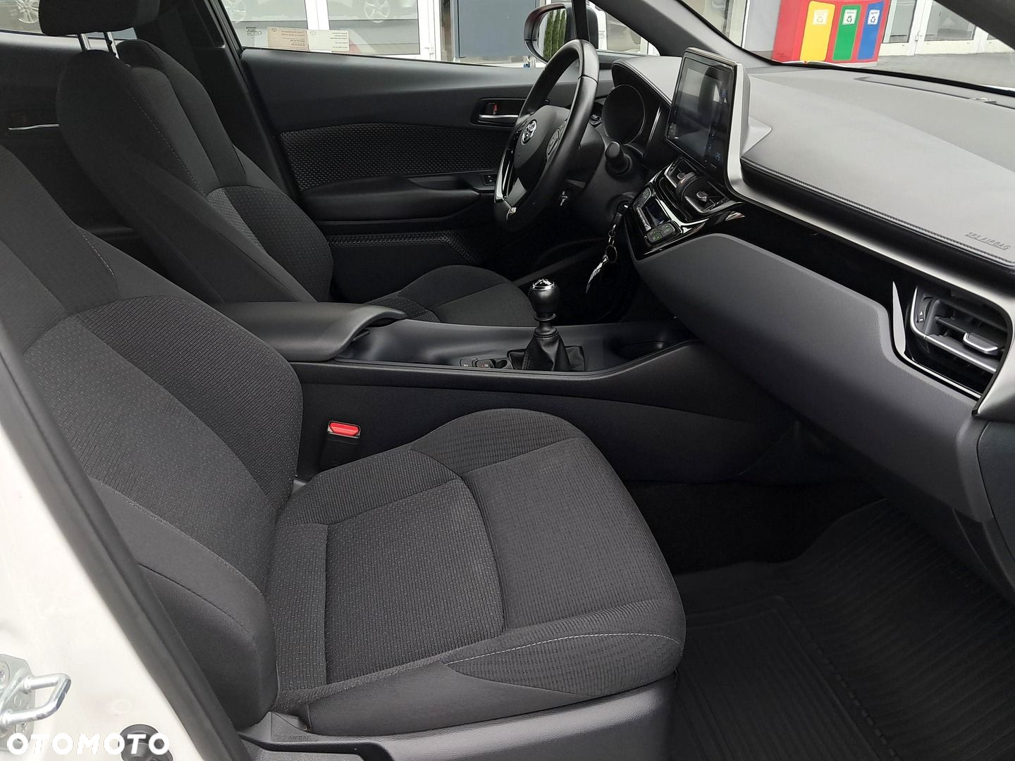Toyota C-HR 1.2 T GPF Premium - 10