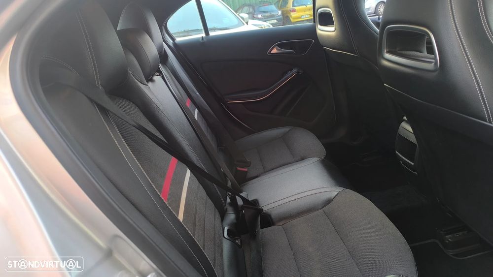 Mercedes-Benz A 180 CDI BlueEFFICIENCY Aut. - 11